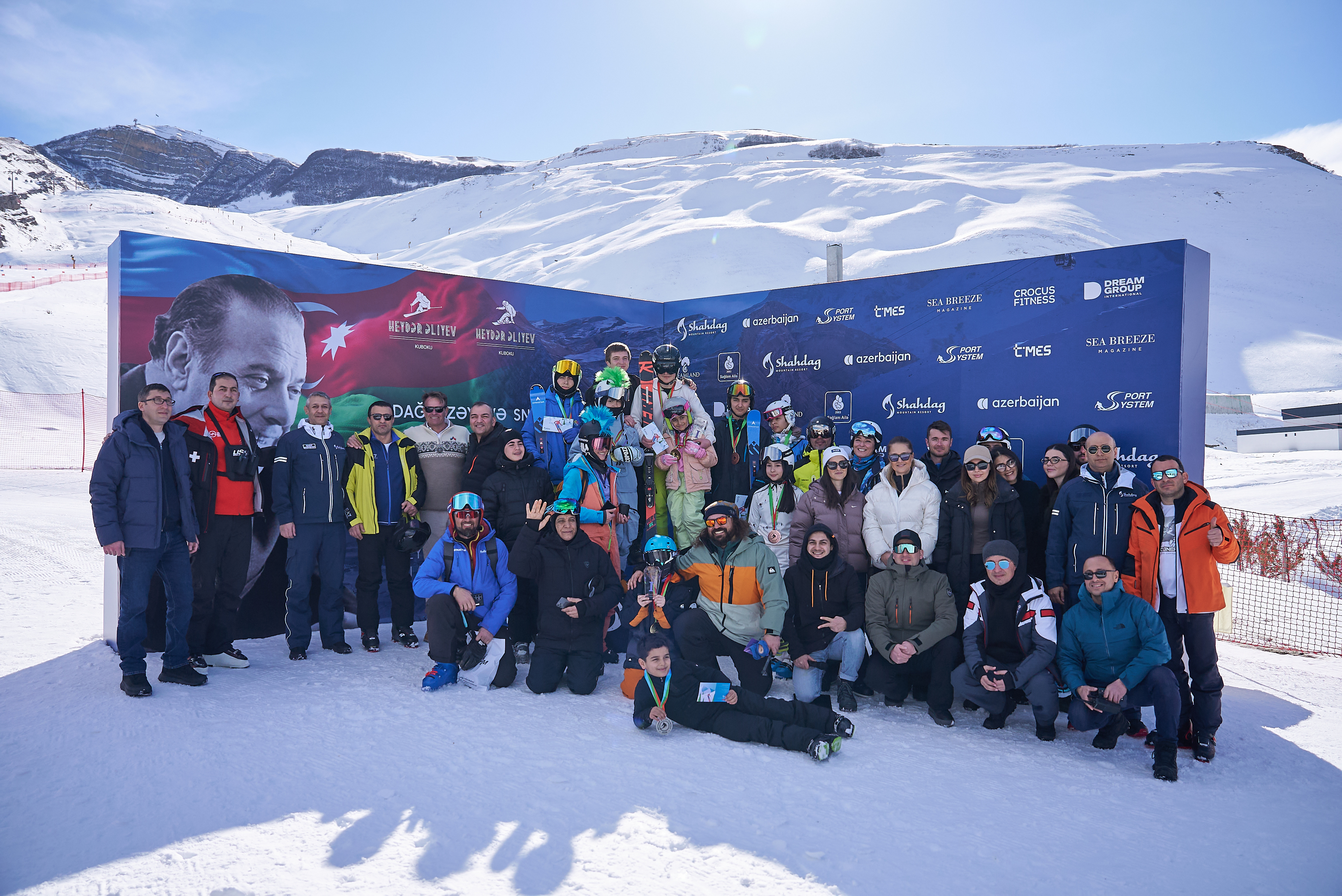 Uşaqlar arasında xizək yarışı üzrə Heydər Əliyev Kuboku keçirilib